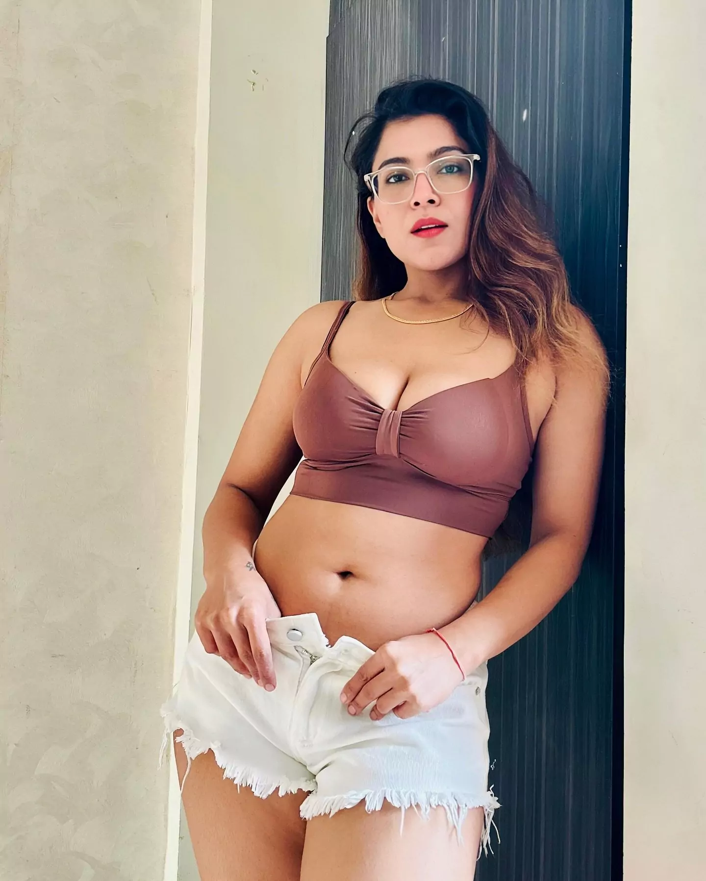 Priya – Sultry Glasses Girl with Killer Curves in Ranchi
